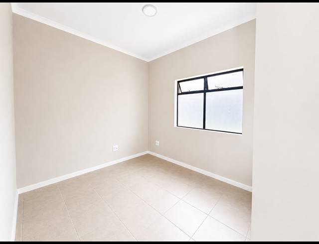 2 BEDROOM APARTMENT FOR SALE IN WATERFALL